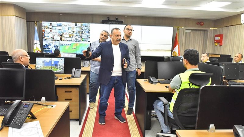 محافظ أسيوط بمركز