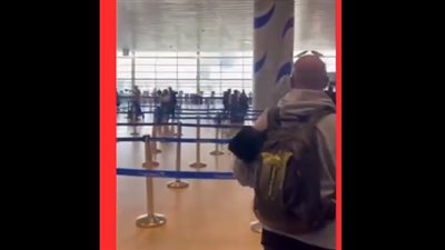 هلع وفوضى في إسرائيل، لحظة استهداف مطار بن جوريون بصاروخ بالستي يمني (فيديو)