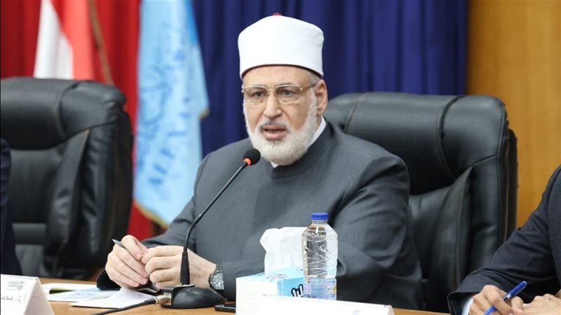 الدكتور محمد الضويني،