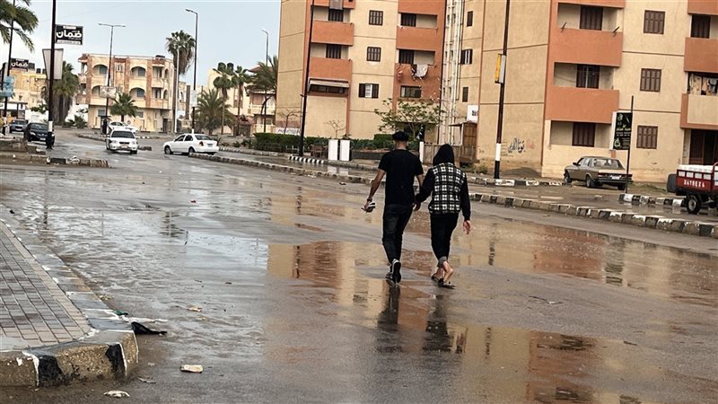 سقوط أمطار