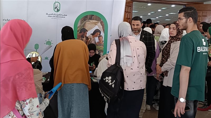 ملتقي التوظيف باداب
