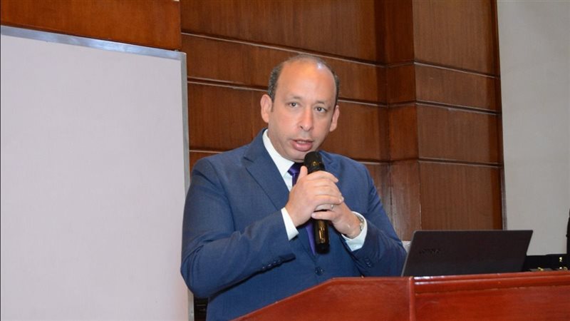 د. حسام صلاح عميد