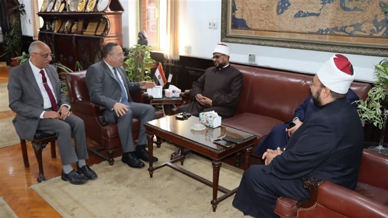 رئيس جامعة الإسكندرية