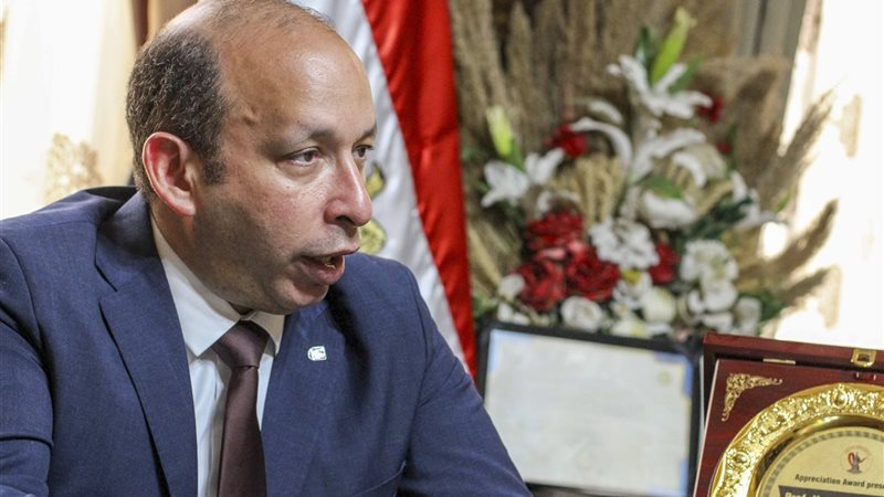 د. حسام صلاح عميد