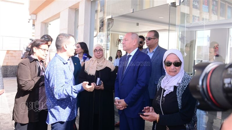 محافظ القاهرة،فيتو
