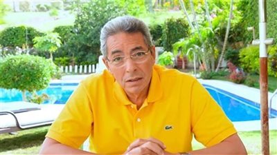 محمود سعد يكشف سر التعليق على أزمة بوسي شلبي وأبناء محمود عبد العزيز على السوشيال ميديا 