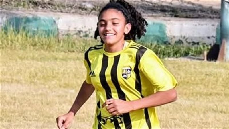 زينب إمام لاعبة المقاولون