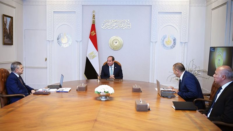 السيسي يتابع تطورات
