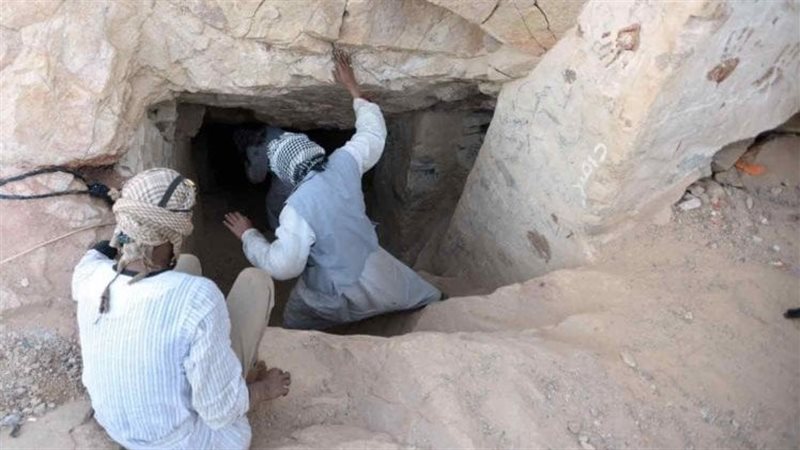 التنقيب عن الاثار،