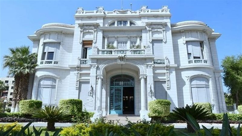 جامعة عين شمس، فيتو
