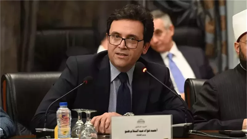 وزير الثقافة يستعرض