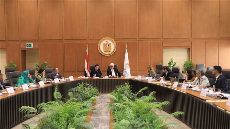 بحث سبل التعاون لدعم