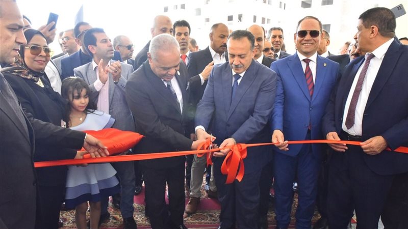 محافظ أسيوط يفتتح