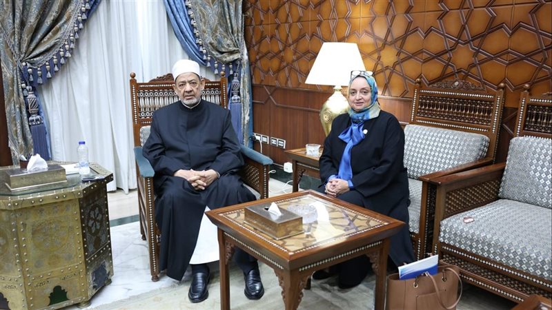 شيخ الأزهر والدكتورة