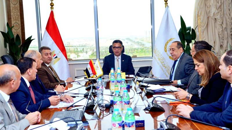 الدكتور شريف فاروق