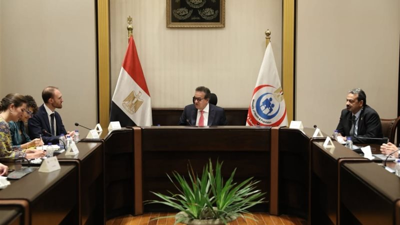 د.خالد عبد الغفار،