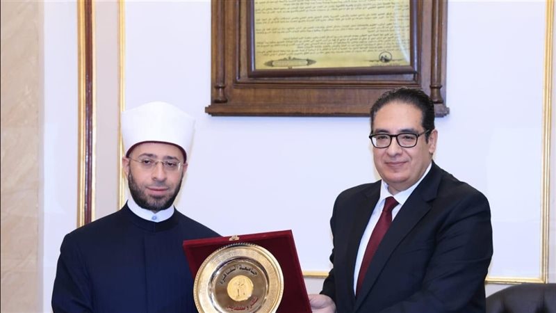 وزير الأوقاف ورئيس