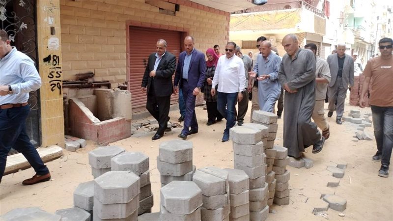 محافظ الشرقية خلال
