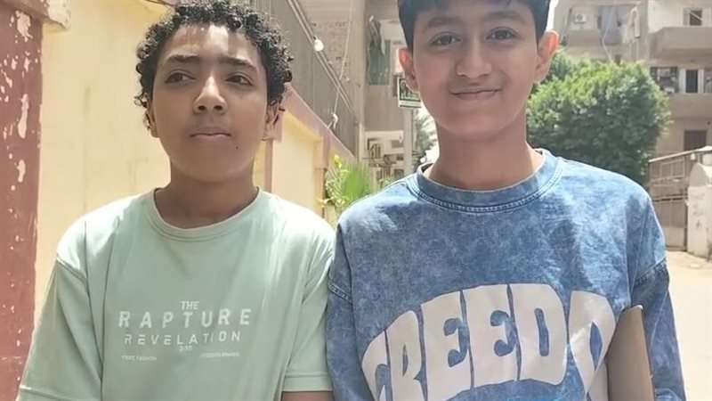 طلاب الشهادة الإعدادية