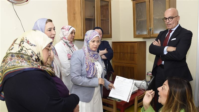 جامعة عين شمس، فيتو
