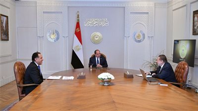 السيسي يوجه الحكومة والبنك المركزي بجذب مزيد من الاستثمارات الأجنبية وتمكين القطاع الخاص