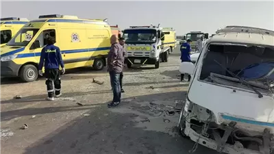 بالأسماء، إصابة 6 أشخاص في انقلاب ميكروباص بالشيخ زايد