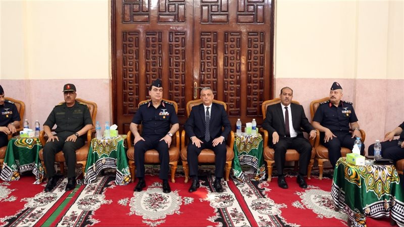 جانب من مراسم العزاء،