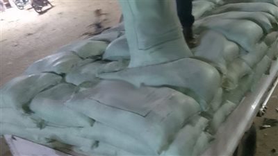 تموين الشرقية يضبط 7 أطنان دقيق مدعم قبل تهريبها 