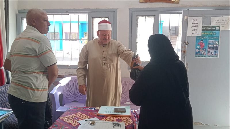 جانب من عملية التوزيع،