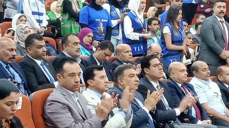 وزير الشباب ومحافظ