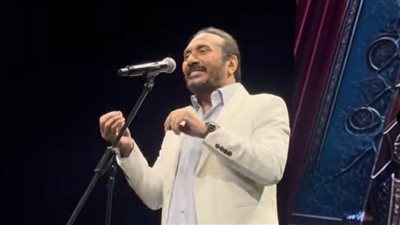علي الحجار يتألق في حفل الشيخ زايد بباقة من أبرز أغانيه (صور)