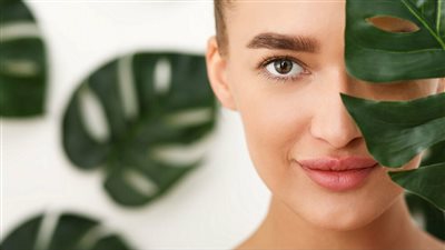 10 أخطاء تقع فيها الفتيات عند العناية بالبشرة.. احذريها