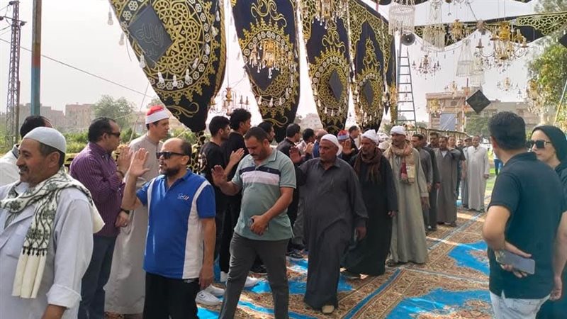 جانب من العزاء، فيتو