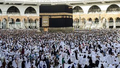 اليوم، مصر للطيران تختتم جسرها الجوي لنقل ضيوف الرحمن إلى الأراضي المقدسة 