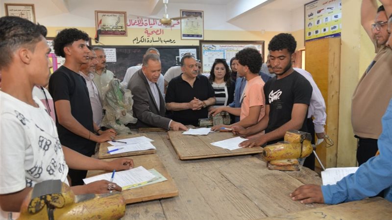 محافظ أسيوط يتفقد