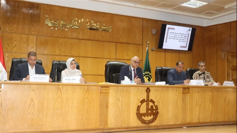 محافظ القليوبية خلال