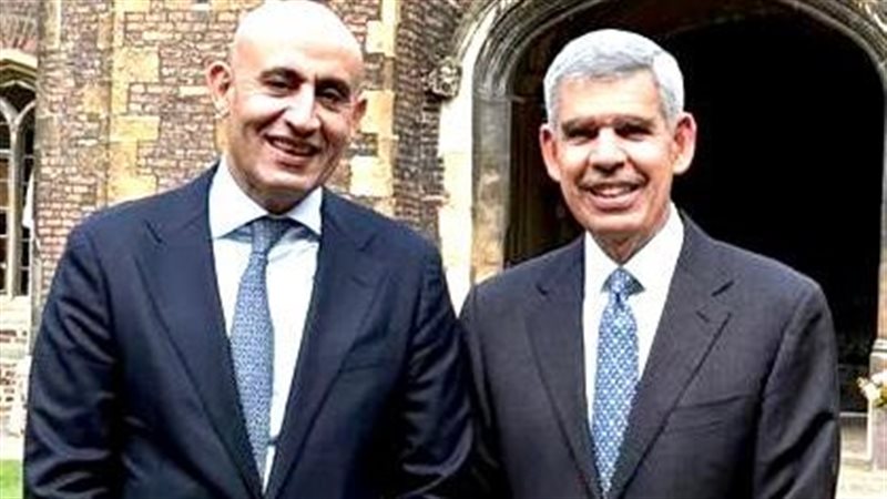 وزير التعليم يعقد