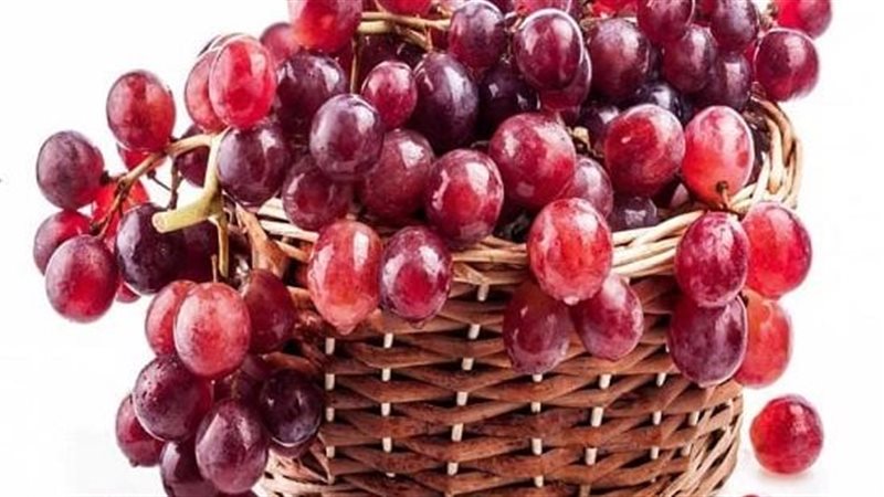 فوائد العنب الاحمر