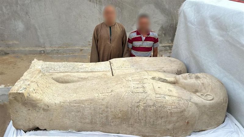 ضبط تابوت أثري بحوزة