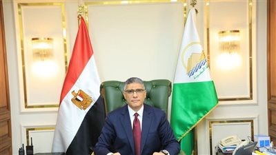 محافظ الجيزة يعقد اجتماعًا لبحث الاستعدادات النهائية لامتحانات الثانوية العامة