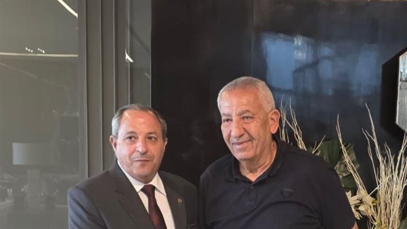 كامل أبو علي، فيتو
