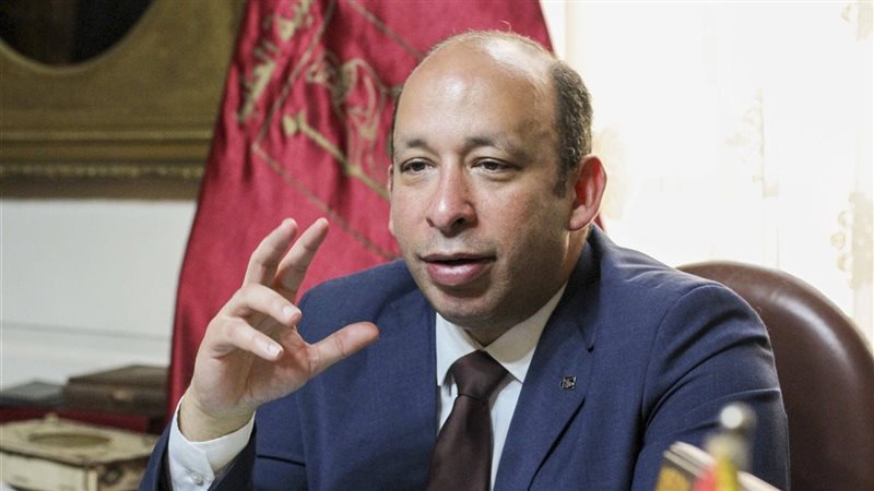 د. حسام صلاح عميد