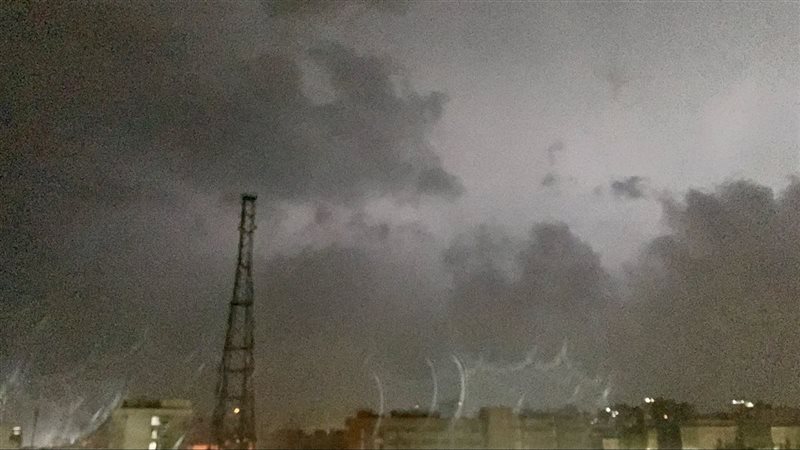 طقس الغد، فيتو