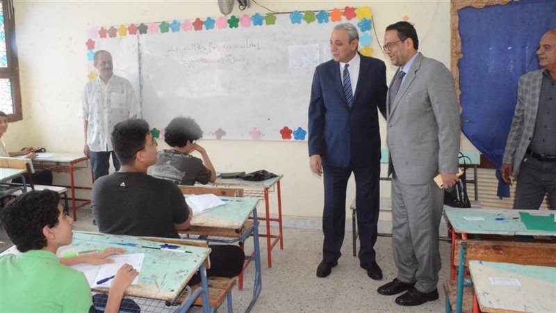 محافظ الغربية يتفقد