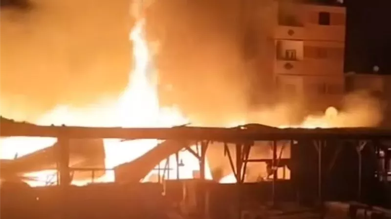 حريق سوق السيراميك