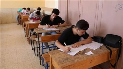  طلاب الشهادة الإعدادية بالفيوم يؤدون اليوم امتحاني الإنجليزي والجبر 