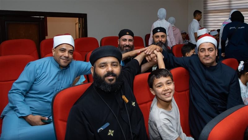 انطلاق معسكرات أنا