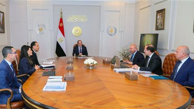 السيسي يوجه بمواصلة تطوير أداء شركات قطاع الأعمال العام، وتعظيم عوائد الأصول، وتعزيز الشراكة مع القطاع الخاص، والإرتقاء بالعنصر البشري ووضع مستهدفات محددة من خلال رؤية واضحة لكل شركة