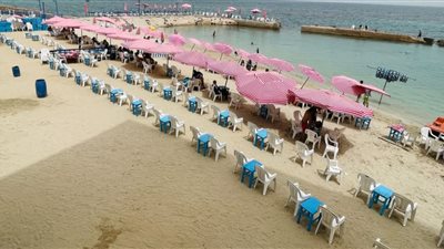 الأمواج ما زالت مرتفعة، تحذير من نشاط الرياح على هذه الشواطئ غدا