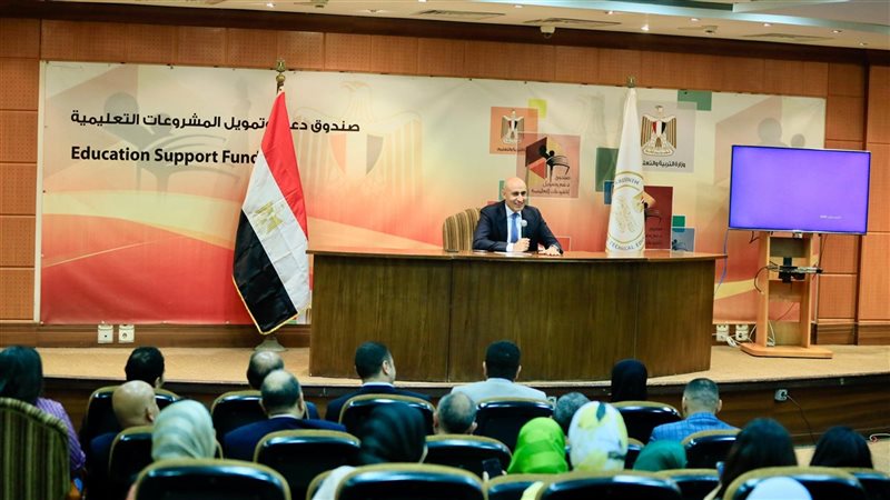 محمد عبد اللطيف وزير